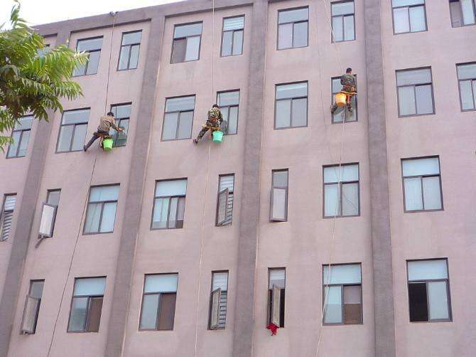 怎样快速清除水性外墙涂料?教你这招，省时省力成本低