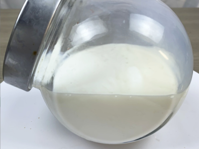防锈面漆乳液8308 具有优异的快干性能、初期耐水性及抗回粘性，对金属基材的附着力好，漆膜致密性高，耐盐雾性能优异，与常规防锈助剂、防锈颜料相容性好